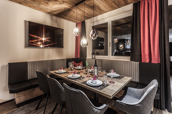 Foto van Chalet in Gaschurn bij Skilift - Vakantiehuis in Gaschurn - DiningRoom
