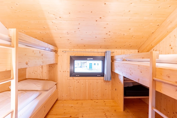 Foto van Gezellig chalet met whirlpool - Vakantiehuis in Sankt Georgen am Kresichberg - BedRoom