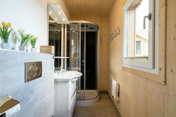 Foto van Stijlvol chalet met infraroodsauna - Vakantiehuis in Kreischberg Murau - BathRoom