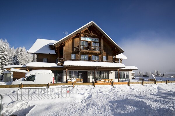 Foto van Appartement op slechts 200 m van het skistation - Vakantiehuis in Turracherhöhe - ExteriorWinter