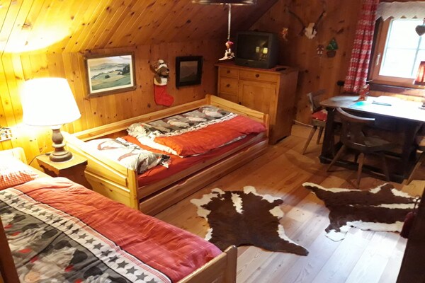 Foto van Idyllische hut met sauna - Vakantiehuis in Bad Kleinkirchheim - BedRoom