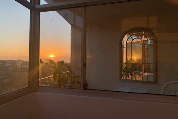 Foto van Bronte Beach kustappartement met uitzicht op de oceaan - ExteriorSummer