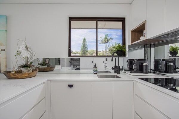 Foto van Modern appartement met 2 slaapkamers op het noordoosten - Kitchen