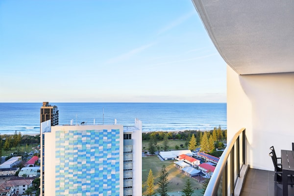 Foto van Appartement met 3 slaapkamers, uitzicht op de oceaan, fitnessruimte en zwembad - TerraceBalcony