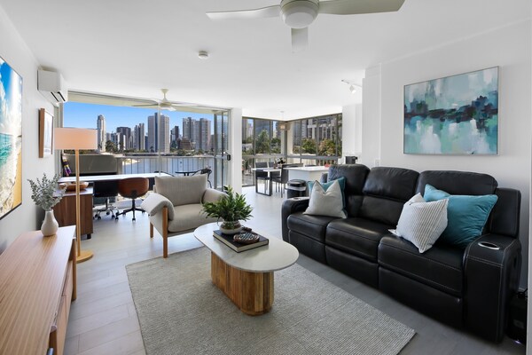 Foto van Stijlvol 2-slaapkamerappartement in Surfers Paradise met rivierzicht - LivingRoom