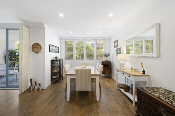 Foto van Licht appartement met 2 slaapkamers nabij Narrabeen Beach - DiningRoom