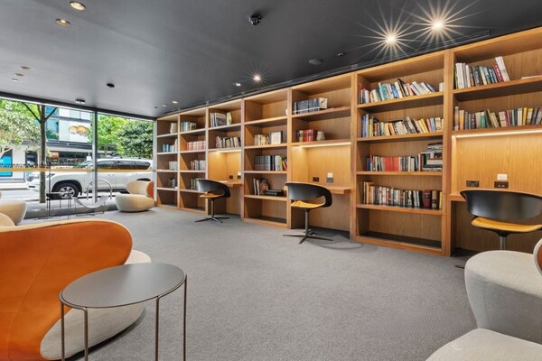Foto van Stijlvol appartement met 2 slaapkamers van 888 Collins - HotelFacilitiesAndServices