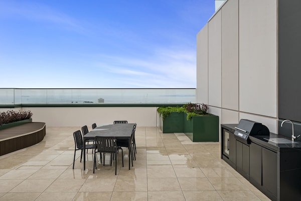 Foto van Appartement met balkon en 3 slaapkamers vlakbij Albert Park - ExteriorSummer