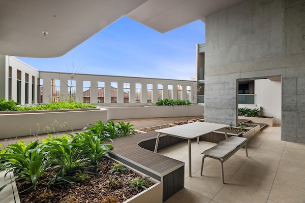 Foto van Appartement met balkon en 3 slaapkamers vlakbij Albert Park - ExteriorSummer
