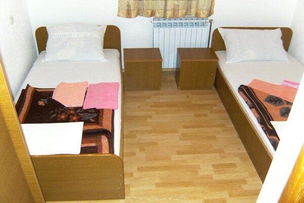 Foto van Elez Serenity Guesthouse - Twin room 2 - Vakantiehuis in Medugorje - BedRoom