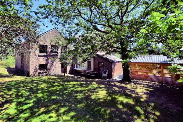 Foto van Gezellig huisje in Durbuy met tuin - Vakantiehuis in Barvaux-Sur-Ourthe - ExteriorSummer
