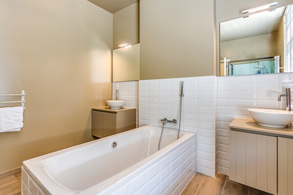 Foto van Luxe vakantiehuis in Heers met terras - Vakantiehuis in Mettekoven - BathRoom