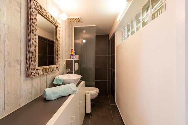 Foto van Vakantiehuis in Stavele met terras - Vakantiehuis in Stavele - BathRoom