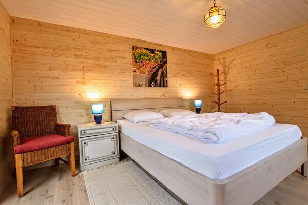 Foto van Chalet met panoramisch uitzicht en omheinde tuin - Vakantiehuis in Tenneville - BedRoom