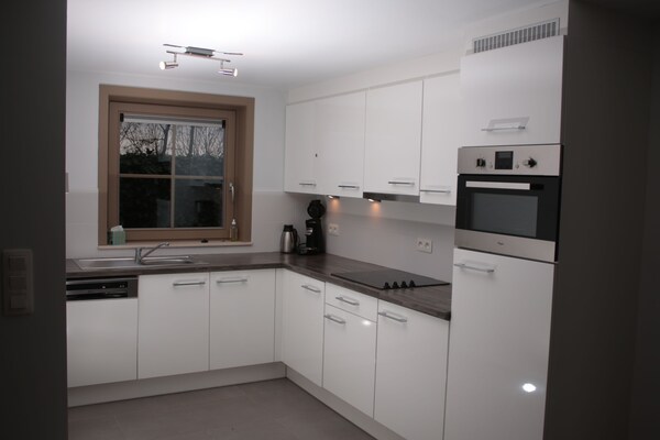 Foto van Prachtig vakantiehuis in Adinkerke met een omheind terras - Kitchen