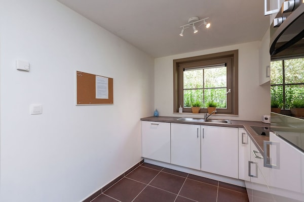 Foto van Prachtig vakantiehuis in Adinkerke met een omheind terras - Kitchen