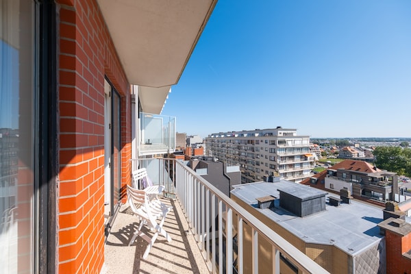 Foto van Lichtrijk appartement met zicht op zee - Vakantiehuis in Middelkerke - TerraceBalcony