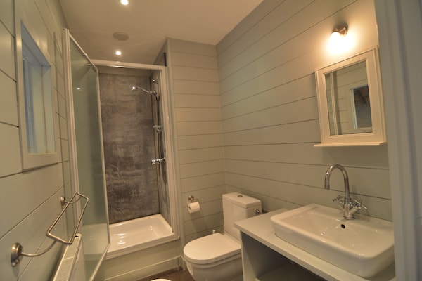 Foto van Elegant verblijf op een landgoed in Maredsous - Vakantiehuis in Maredsous - BathRoom