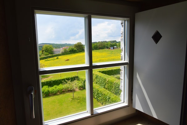 Foto van Elegant verblijf op een landgoed in Maredsous - Vakantiehuis in Maredsous - ViewSummer