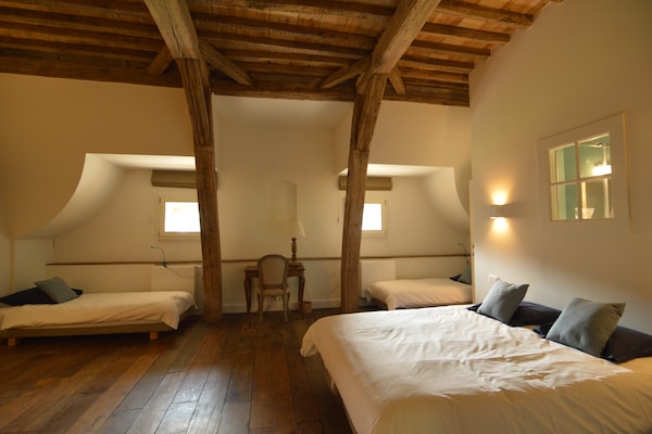 Foto van Kasteel Marchin met sauna - Vakantiehuis in Vyle-Et-Tharoul - BedRoom