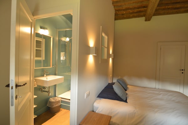 Foto van Kasteel Marchin met sauna - Vakantiehuis in Vyle-Et-Tharoul - BedRoom