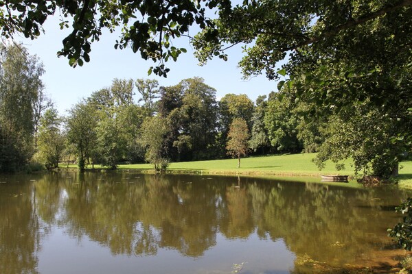 Foto van Kasteel Marchin met sauna - Vakantiehuis in Vyle-Et-Tharoul - GardenSummer