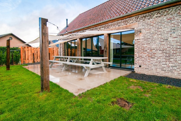 Foto van Modern gezinsvakantiehuis - Vakantiehuis in Bocholt - TerraceBalcony