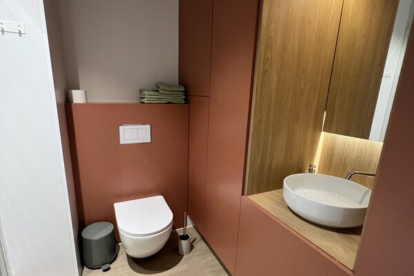 Foto van Charmant gelijkvloers appartement in Bree - Vakantiehuis in Bree - BathRoom