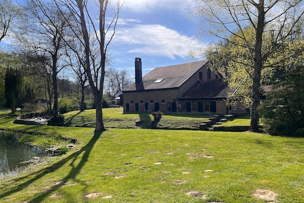 Foto van Herenhuis met zwembad, Néblon - Vakantiehuis in Hamoir-Ouffet - GardenSummer