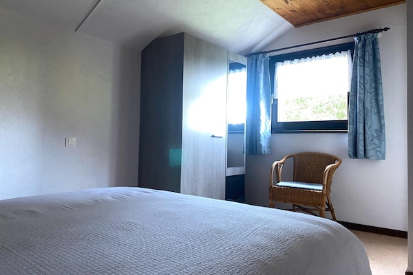 Foto van Appartement nabij bos in Nidrum - Vakantiehuis in Nidrum - BedRoom