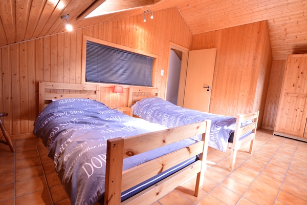 Foto van Vakantiehuis in Recht met tuin - Vakantiehuis in Recht - BedRoom