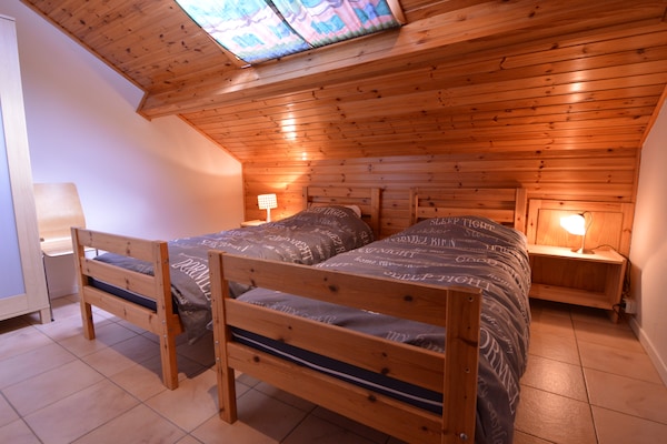 Foto van Vakantiehuis in Recht met tuin - Vakantiehuis in Recht - BedRoom