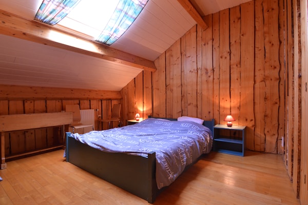 Foto van Vakantiehuis in Recht met tuin - Vakantiehuis in Recht - BedRoom
