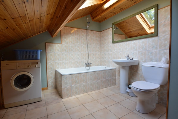Foto van Vakantiehuis in Recht met tuin - Vakantiehuis in Recht - BathRoom