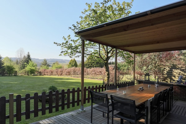 Foto van Vakantiehuis in Recht met tuin - Vakantiehuis in Recht - TerraceBalcony