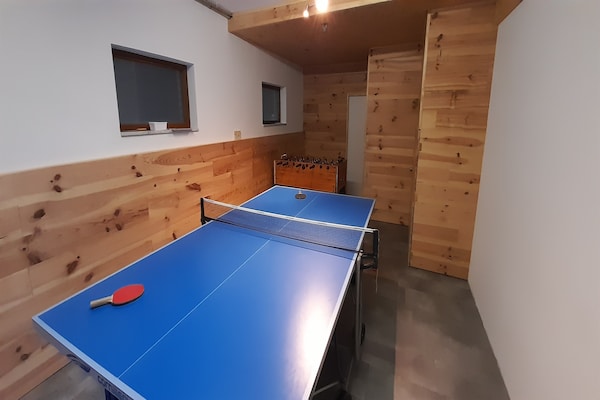 Foto van Vakantiehuis in Recht met tuin - Vakantiehuis in Recht - RecreationRoom