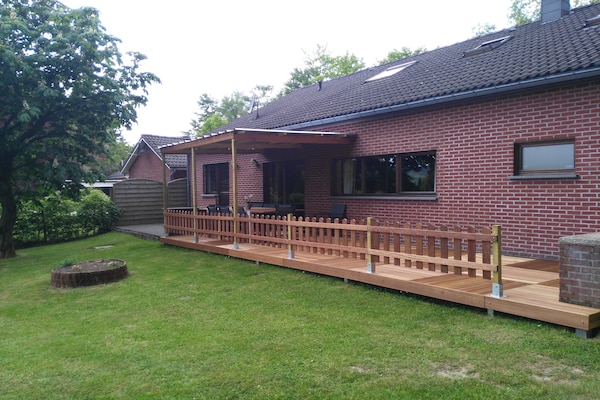 Foto van Vakantiehuis in Recht met tuin - Vakantiehuis in Recht - ExteriorSummer