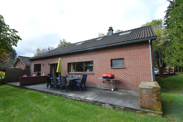 Foto van Vakantiehuis in Recht met tuin - Vakantiehuis in Recht - ExteriorSummer
