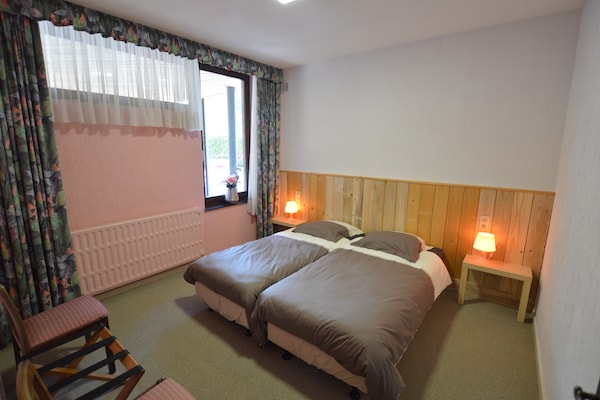 Foto van Trooz Villa met zwembad en sauna - Vakantiehuis in Trooz - BedRoom