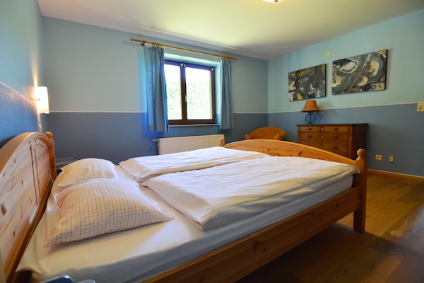 Foto van Luxe verblijf met sauna - Vakantiehuis in Waimes - Robertville - BedRoom