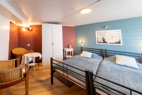 Foto van Charmant huisje vlakbij het meer - Vakantiehuis in Robertville - BedRoom