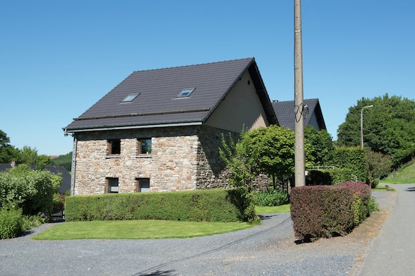 Foto van Vakantiehuis in het hart van de Ardennen - Vakantiehuis in Waimes - ExteriorSummer