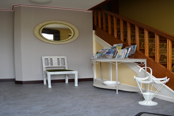 Foto van Charmant huisje, Thirimont - Vakantiehuis in Waimes - HallReception