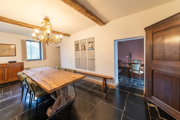 Foto van Charmante vakantiewoning met tuin - Vakantiehuis in Dinant - DiningRoom