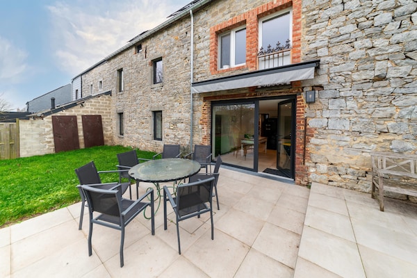 Foto van Charmante vakantiewoning met tuin - Vakantiehuis in Dinant - ExteriorSummer