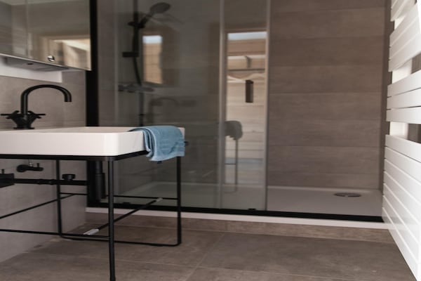 Foto van Hut in Vencimont bij Ardennenpaden - Vakantiehuis in Vencimont - BathRoom