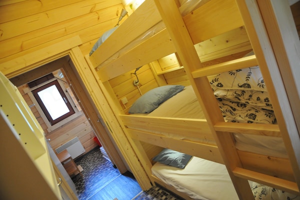 Foto van Chalet in Oignies met bosrijke omgeving - Vakantiehuis in Oignies en Thiérache - BedRoom