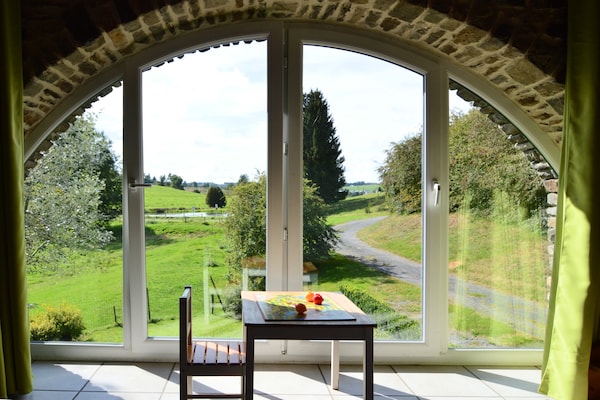 Foto van Gîte met uitzicht op het meer - Vakantiehuis in Bastogne-Neufmoulin - ViewSummer