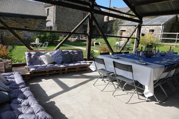 Foto van Boerderij in Houffalize met groot terras - Vakantiehuis in Tavigny - TerraceBalcony