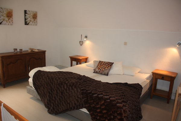 Foto van Vakantiehuis Bovigny met bioscoop - Vakantiehuis in Bovigny - BedRoom